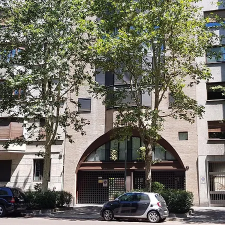 Madeleine Apartments - Appartamento Di Charme Milan Exterior photo